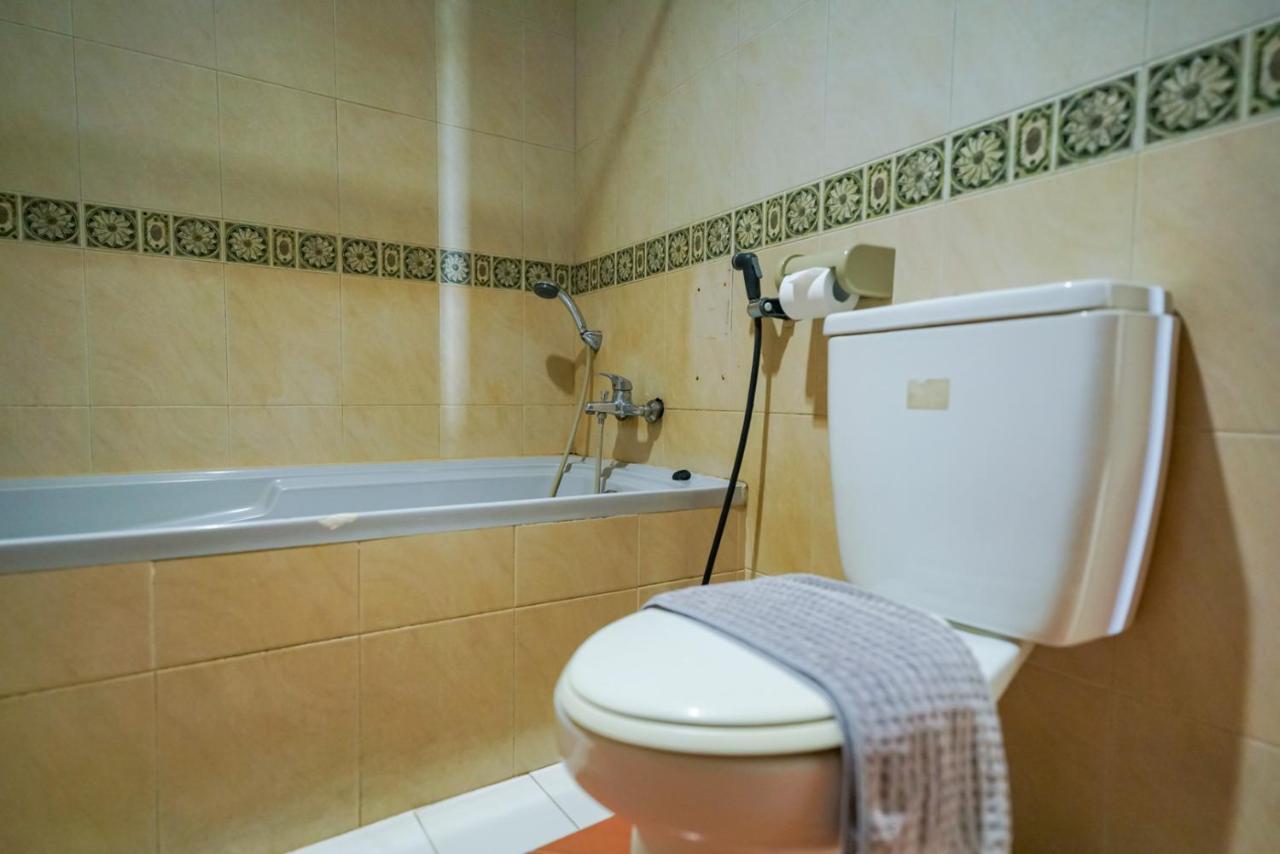 Urbanview By Millenium Hotel Pangkal Pinang Exterior photo